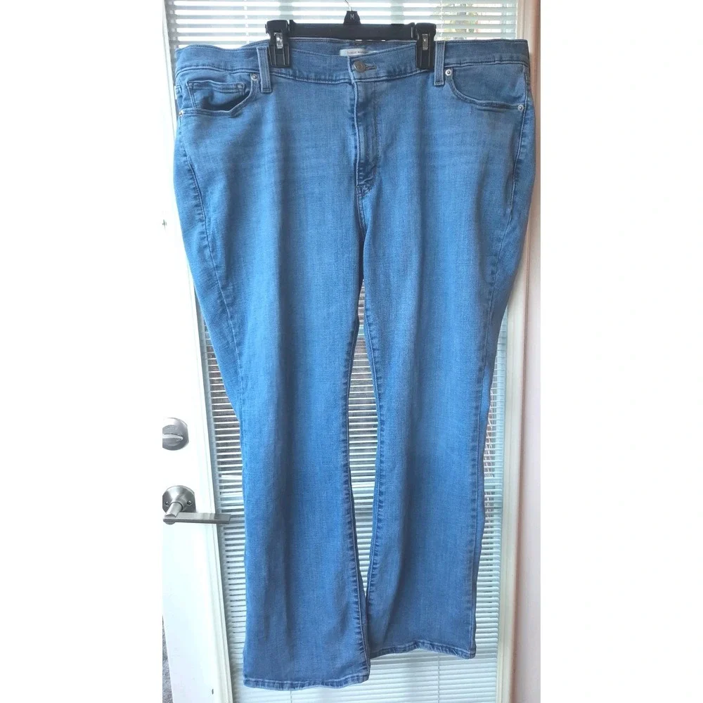 Levis Jeans Women Classic Bootcut Size 24W Pre-owned - Picture 2 of 10